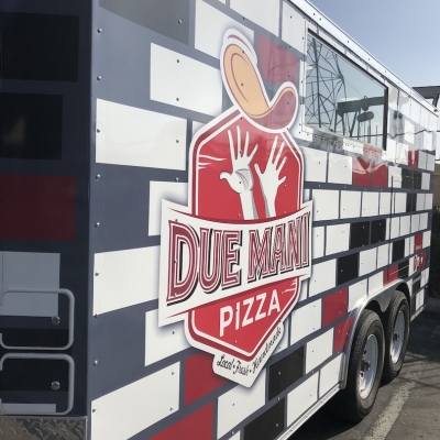 Due Mani Pizza Trailer